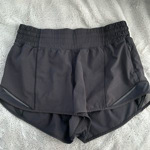 lululemon hotty hot high rise 2.5